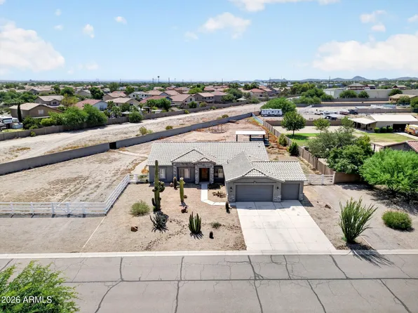 275 E DESERT HOLLY Drive, San Tan Valley, AZ 85143