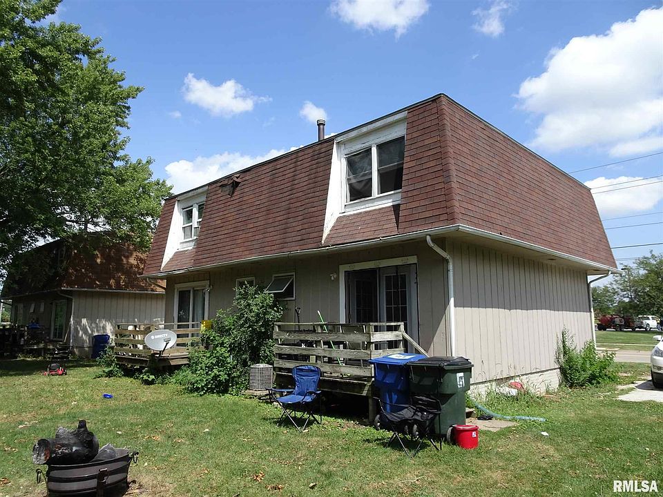 2nd image of 5618 N Division St