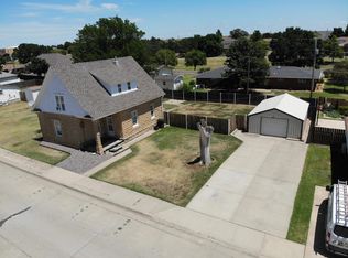 714 Main St, Victoria, KS 67671