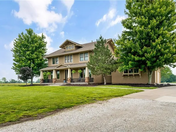 30837 Spring Valley Rd, Louisburg, KS 66053