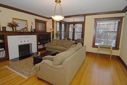 1st image of 930 W Ainslie St #G-2