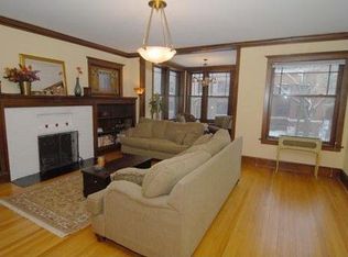 930 W Ainslie St #G-2, Chicago, IL 60640