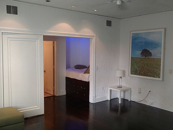 2nd image of 900 16th St #Secondfl2a