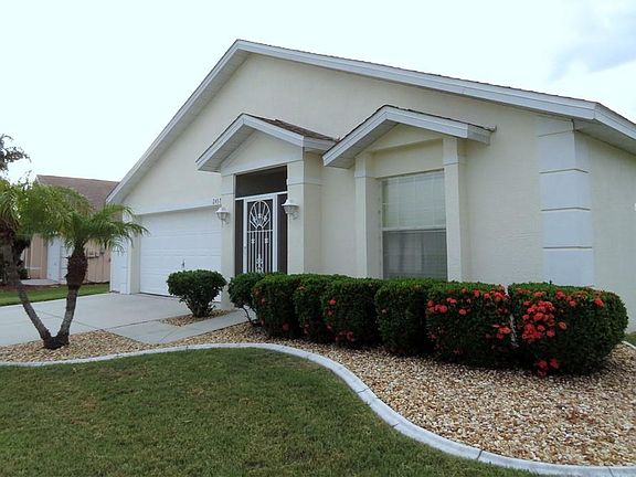 3rd image of 24370 Folkstone Ave