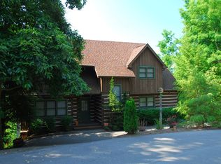 847 Deer Path Ln, Gatlinburg, TN 37738