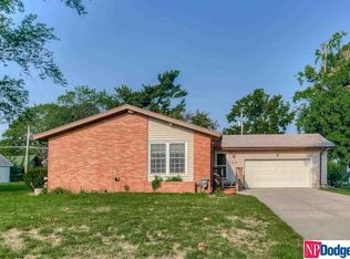 7516 N 28th St, Omaha, NE 68112