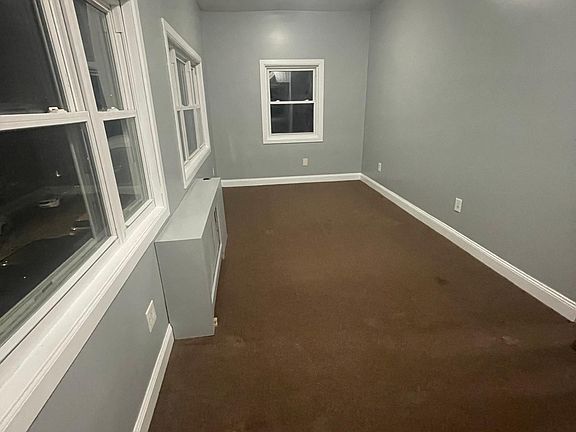 5th image of 1142 Wilcox Ave Floor 2