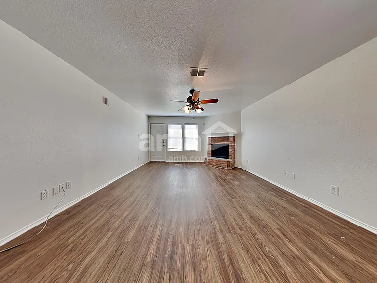 205 Arrowhead Dr — Photo 7