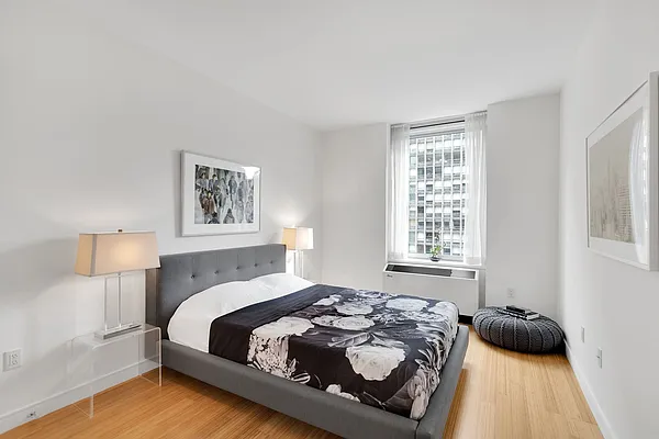 Sold by Compass | media 9