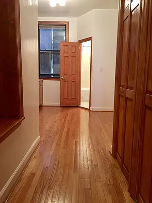 Rented by Warren T Real Estate Corp. | media 10