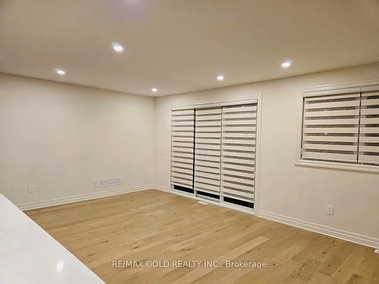 7537 Splendour Dr — Photo 7