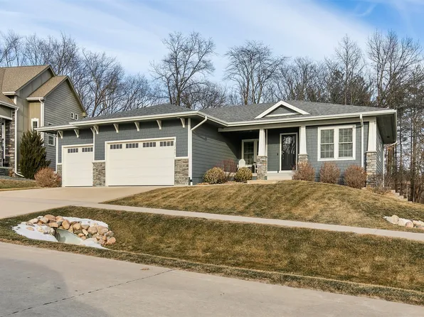 5780 Sunburst Dr, Pleasant Hill, IA 50327