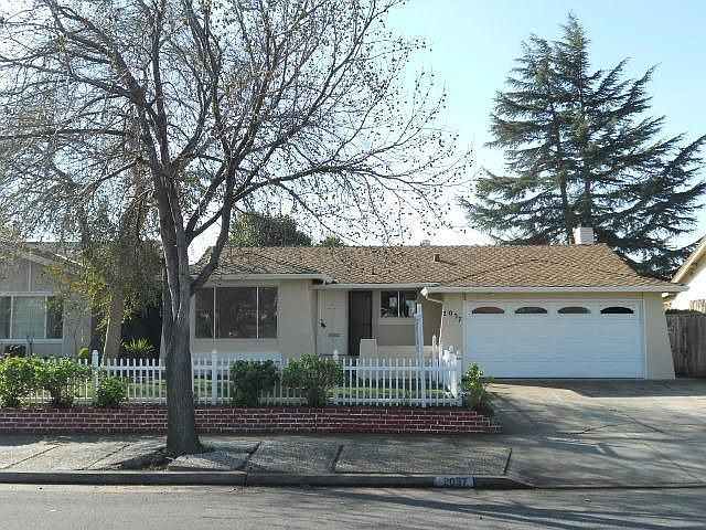 1st image of 2037 Morrill Ave