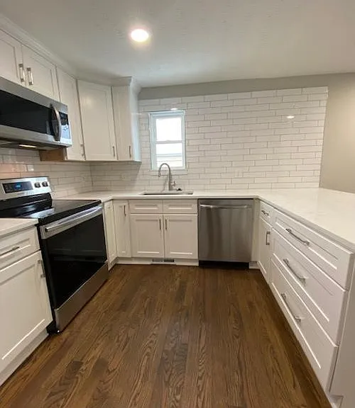 1306 Virginia Ave — Photo 12