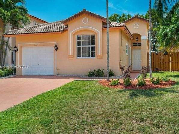 8766 SW 213th Ter