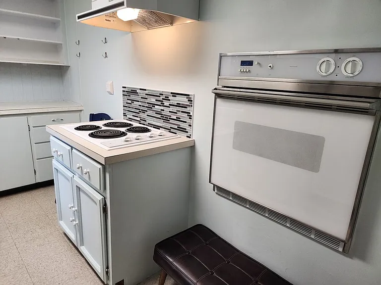 500 S 3rd Pl — Photo 2