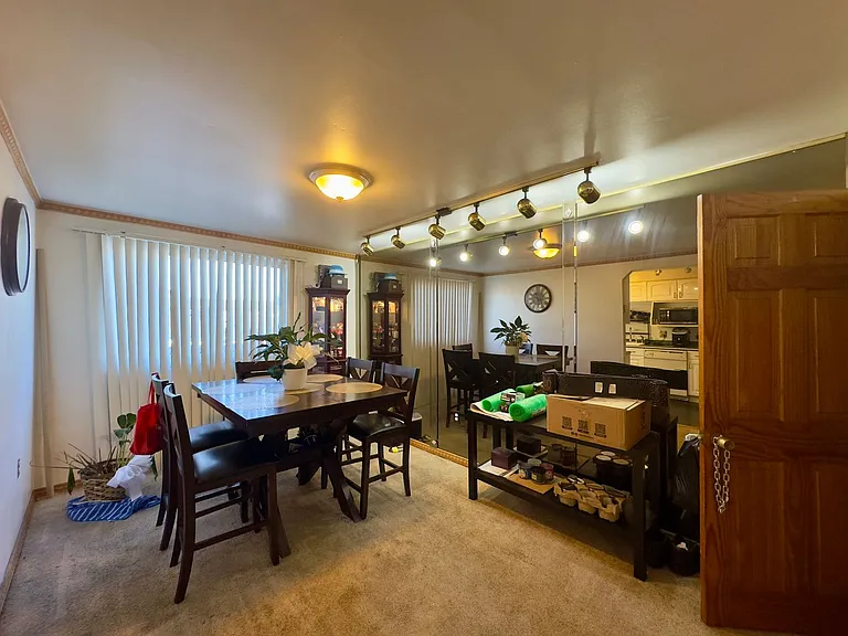 5731 Denwood Ave — Photo 7