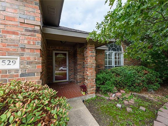4th image of 1529 Waterford Dr