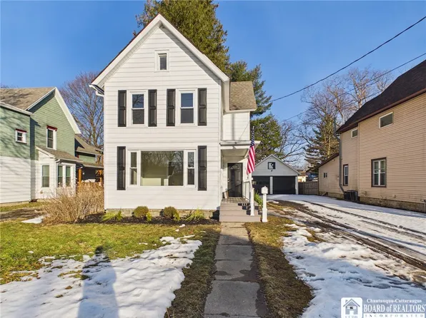 129 S 11th St, Olean, NY 14760