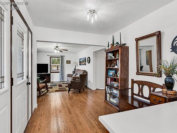 4th image of 520 N 11th St