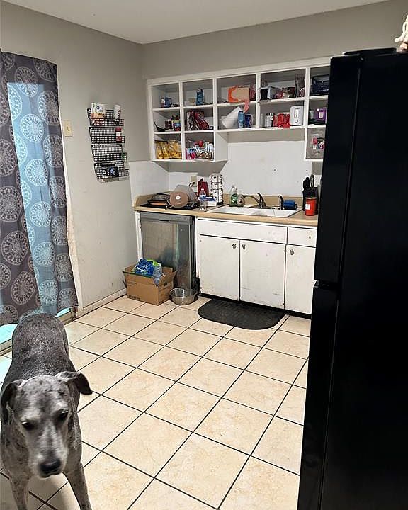 1st image of 205 Atterberry Dr