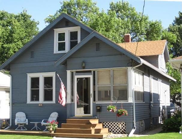 1st image of 3605 Claude Ave