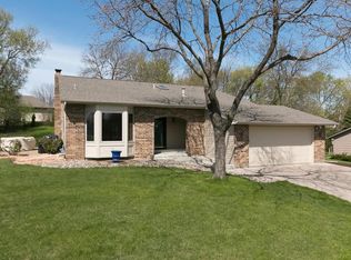 4815 Quaker Ln N, Plymouth, MN 55442
