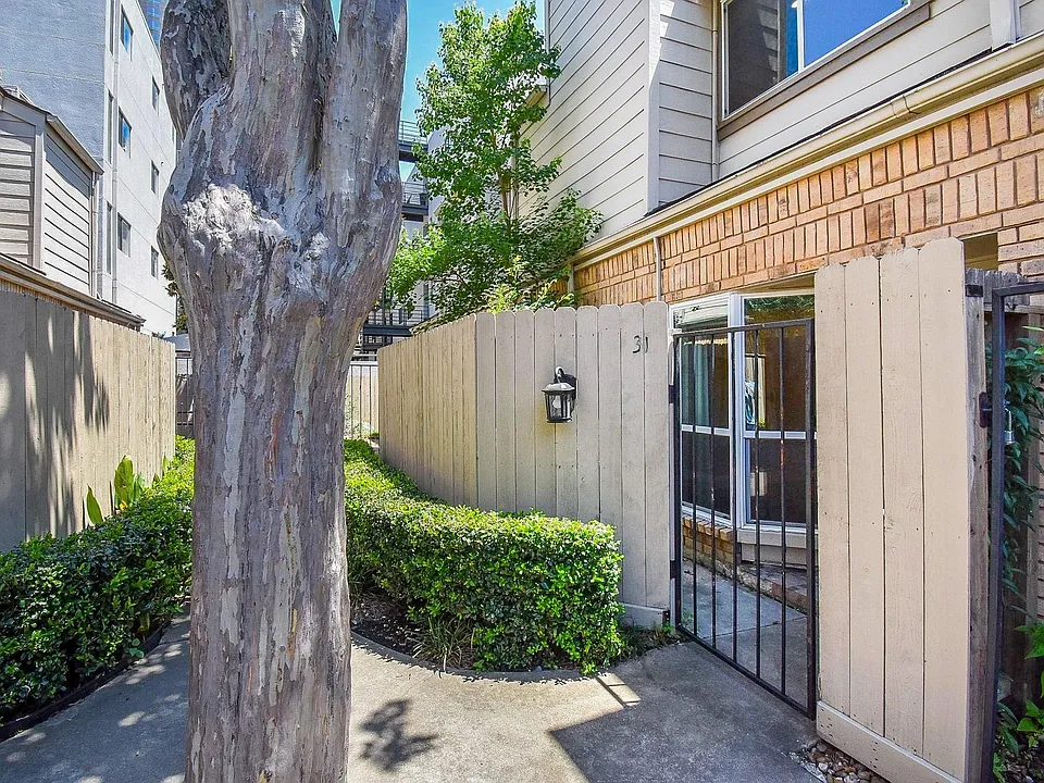 1829 Augusta Dr #31