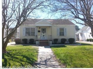 809 W Elizabeth St, Elizabeth City, NC 27909