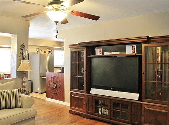 5th image of 9616 La Bett Dr