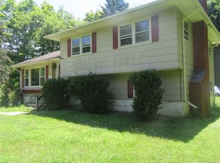 712 California Ave, Middletown, NY 10940