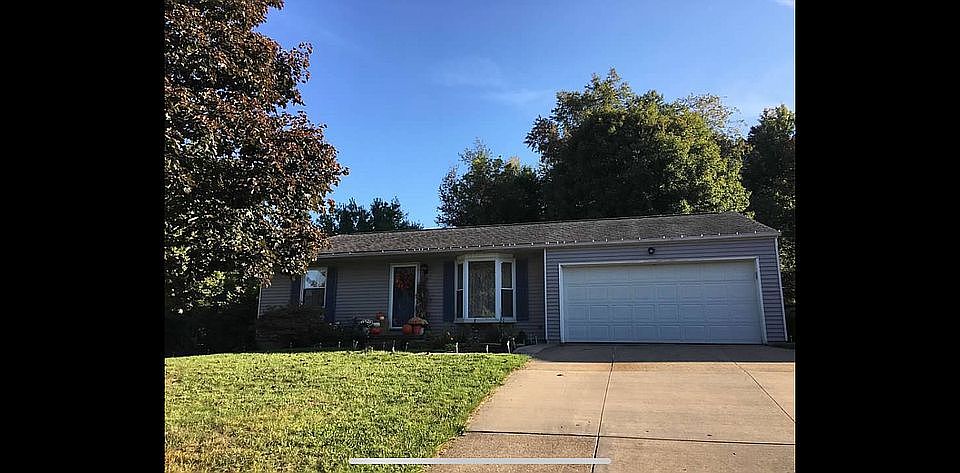1st image of 185 Takacs Dr