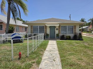 121 BAY STREET, TARPON SPRINGS, FL 34689