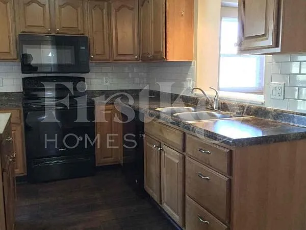1616 Hastings Ct — Photo 10