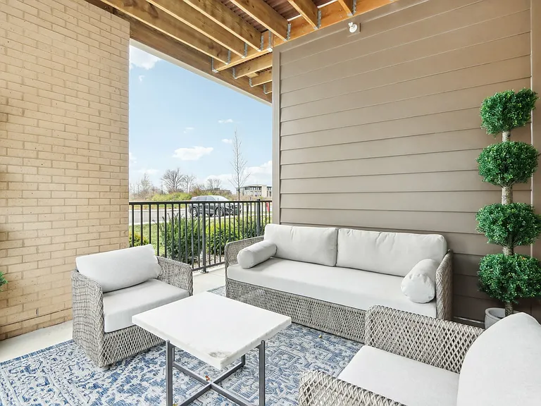 The State at Fishers Apartments — Photo 16