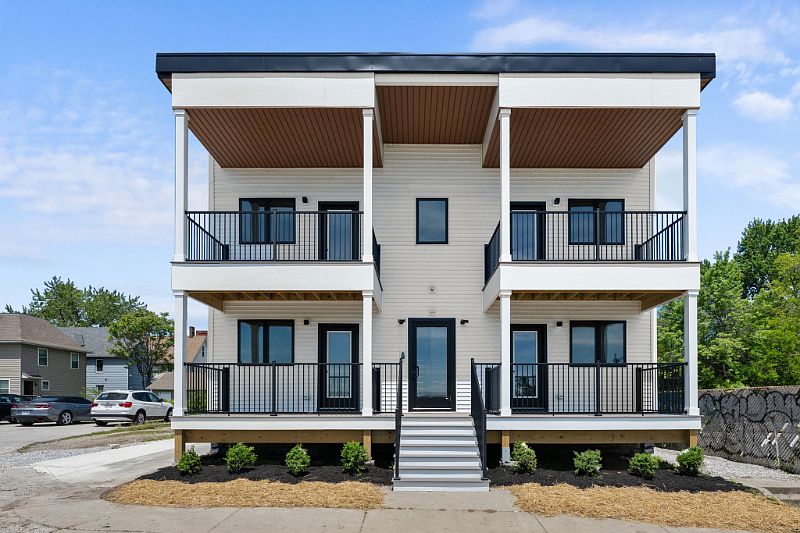 1st image of 1295 Holmden Ave Unit 2