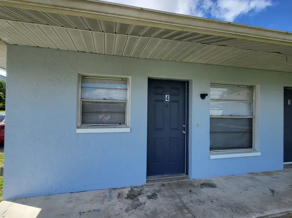 406 NE 24th Pl, Cape Coral, FL