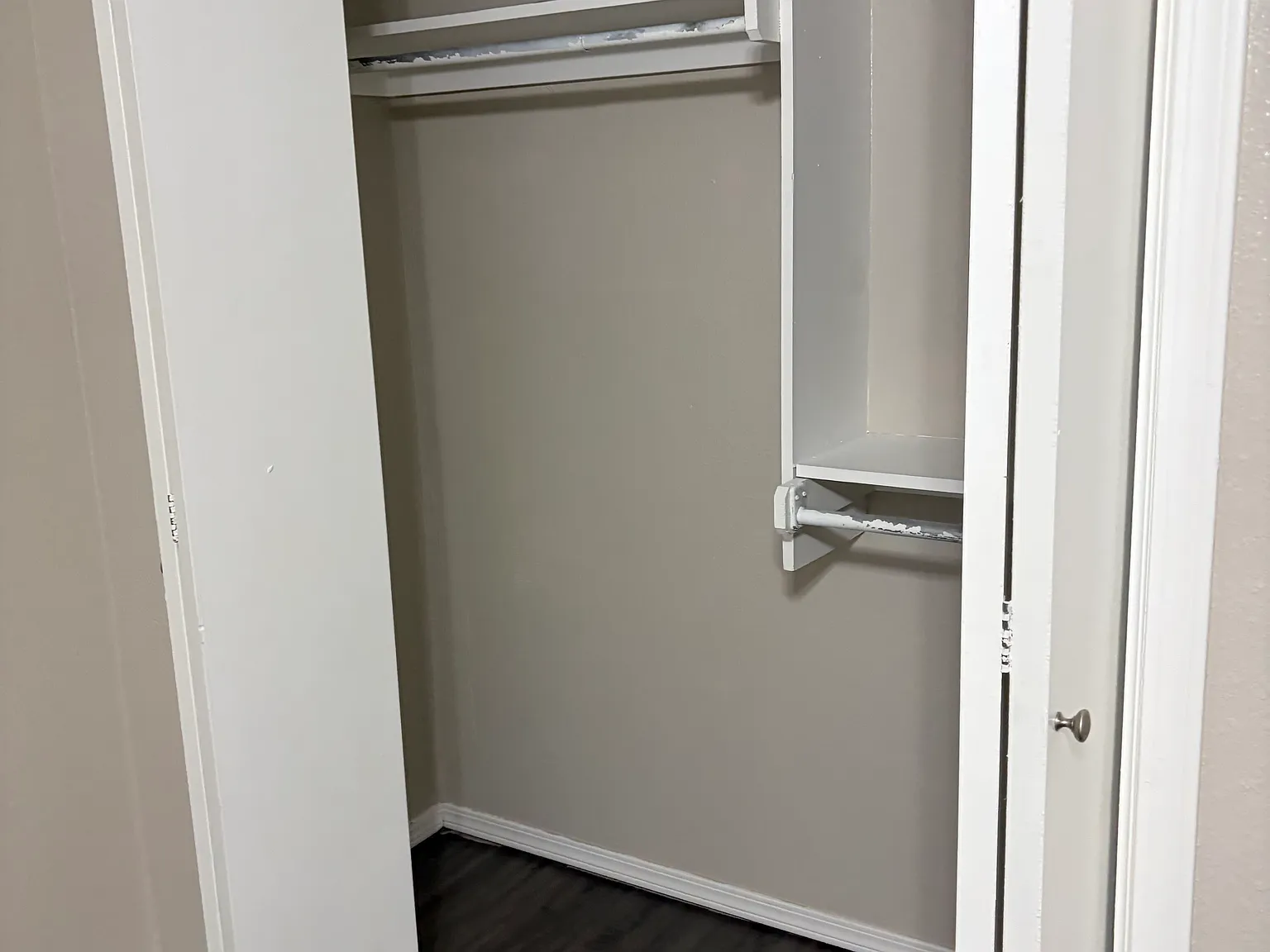 412 Clermont Drive — Photo 2