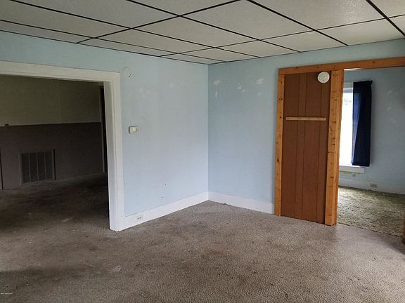 5th image of 1611 Milton Ave