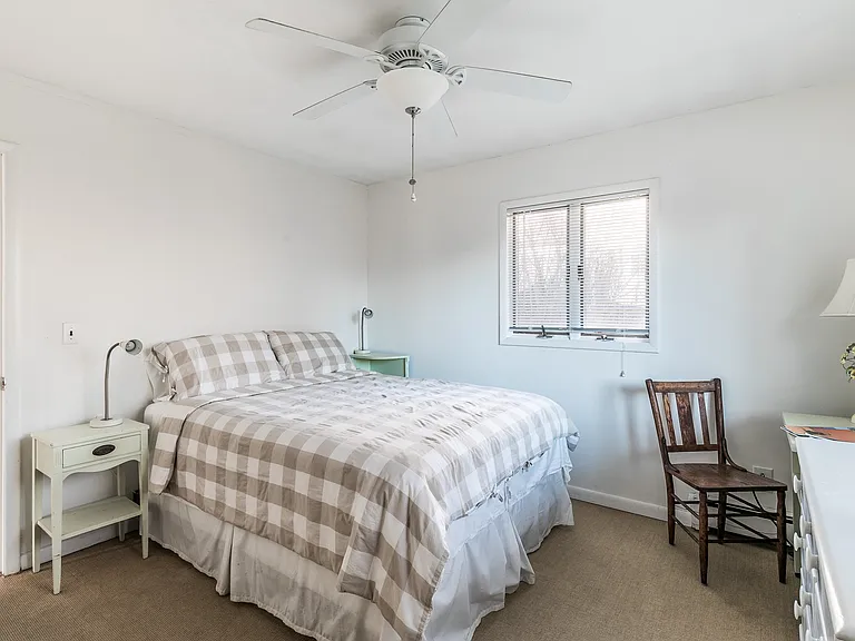 11 Sanger Pl — Photo 6