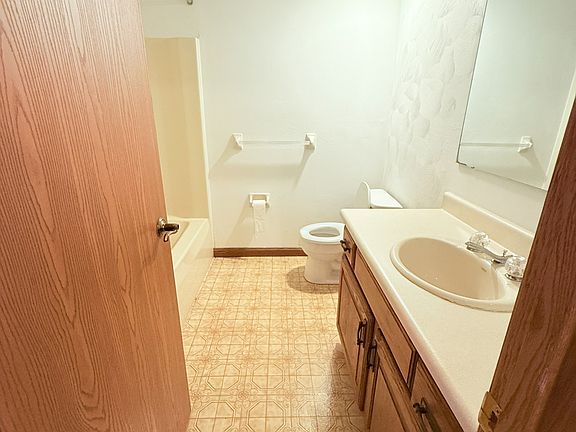 4th image of 4506 Greengarden Blvd #1