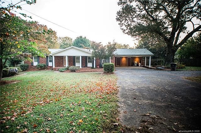 1st image of 623 Greenway Dr