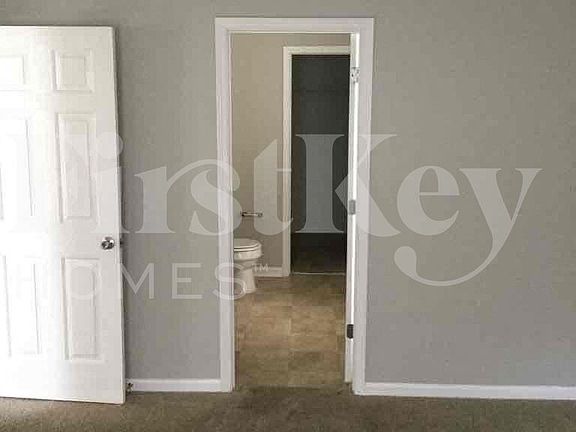 4th image of 50 Greenway Dr