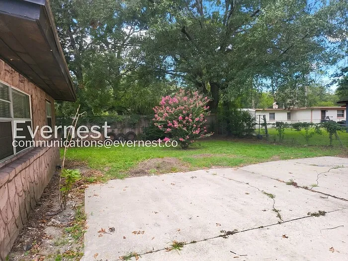2175 W 16th St — Photo 29