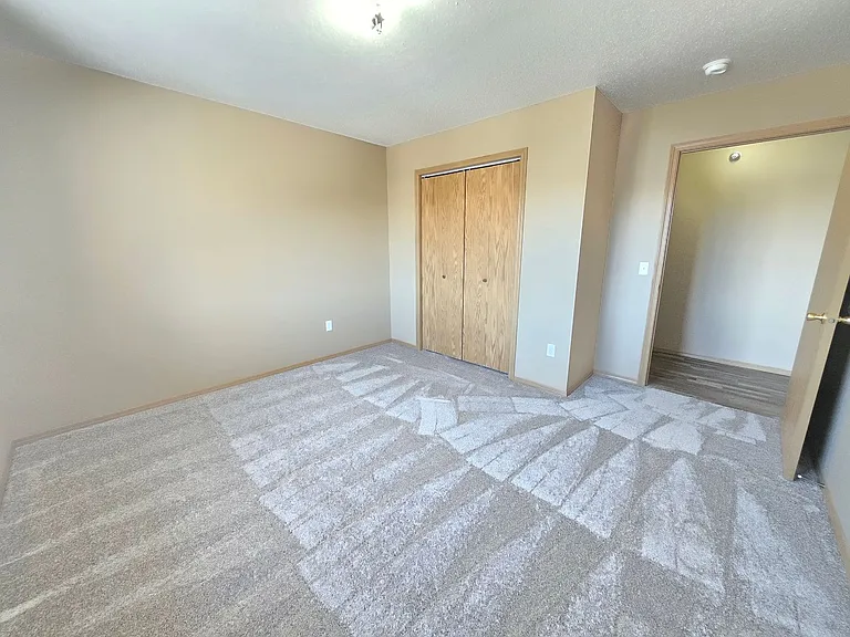 Prairie Gardens Apartments — Photo 22