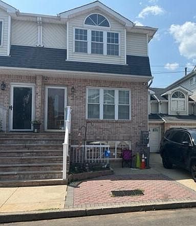 1st image of 54 Darnell Ln Floor 2