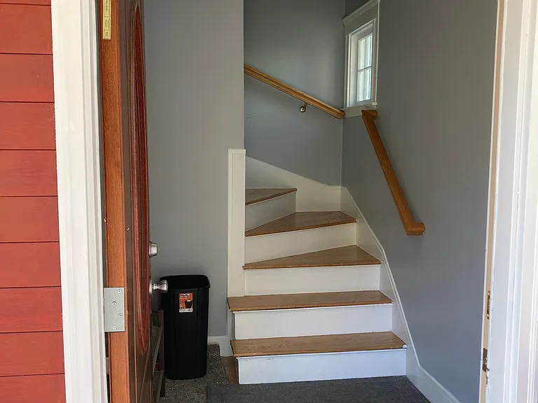 16 Aberdeen Ave #16 — Photo 12