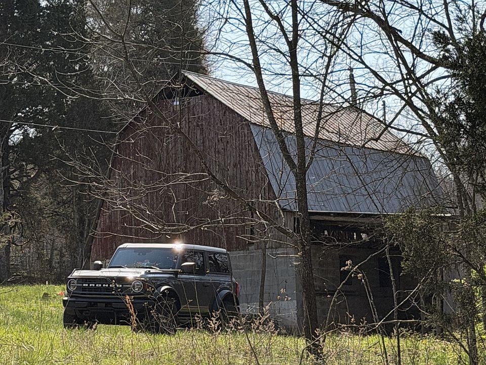 2nd image of 670 Comer Rd