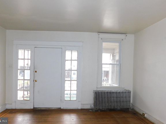 2nd image of 1526 Rosalie St