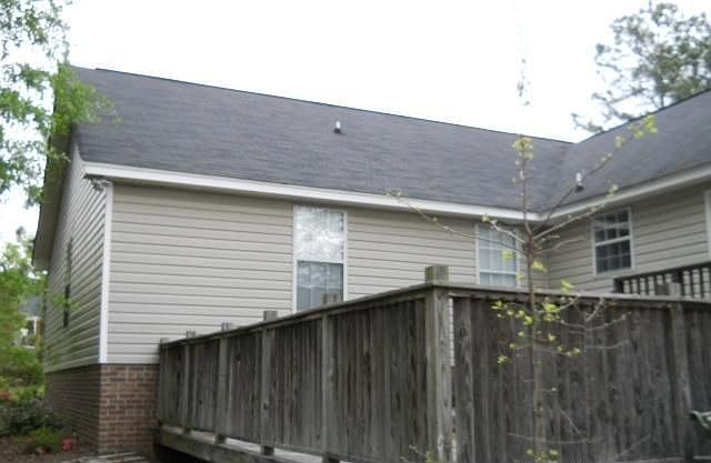 2nd image of 200 Shropshire Dr